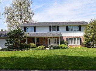 112 Hart St, Essexville, MI