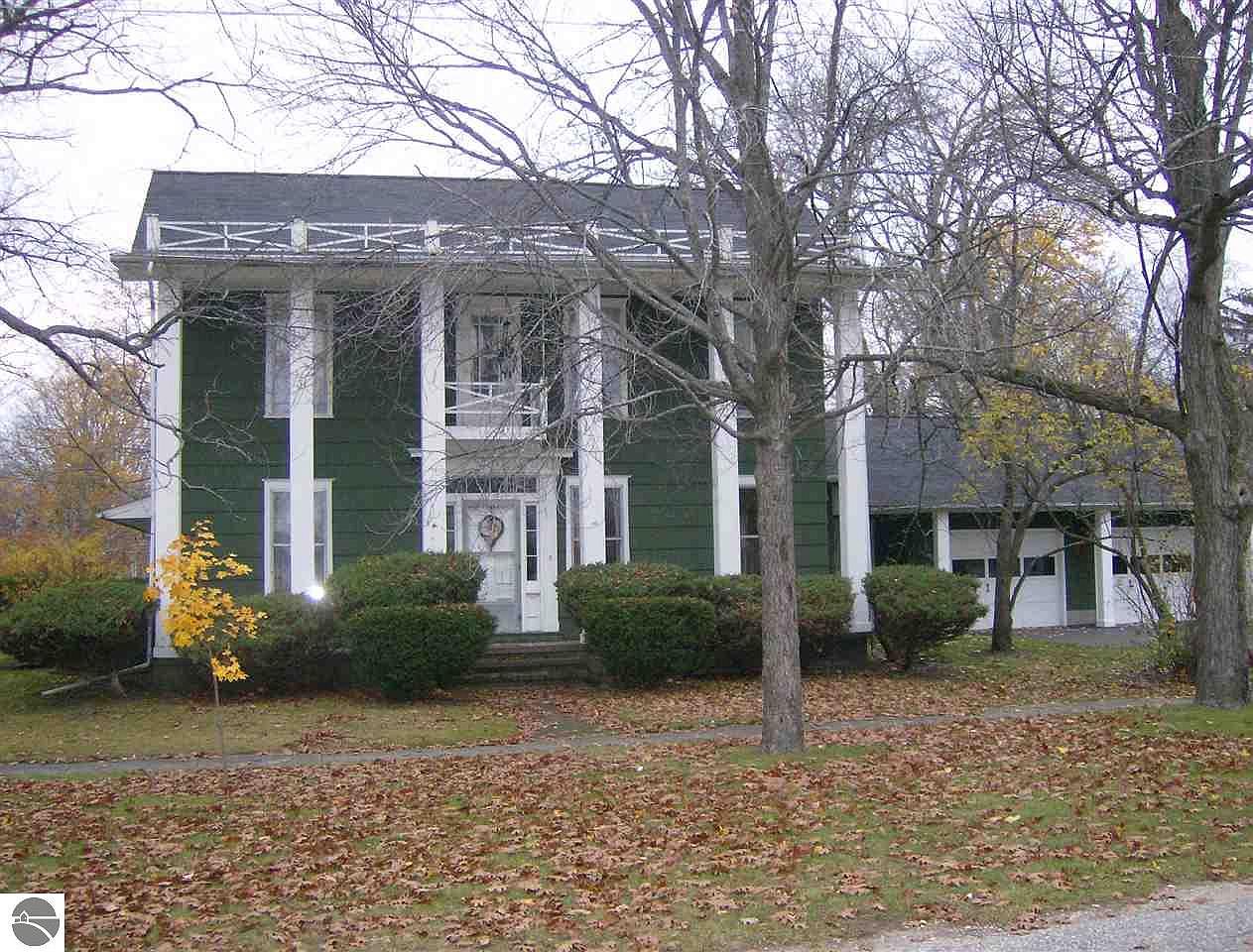 304 Whittemore St, Tawas City, MI 48763 Zillow