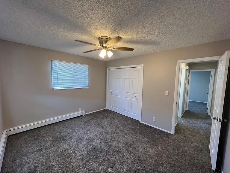1550 E 8th St #1550 — Photo 5