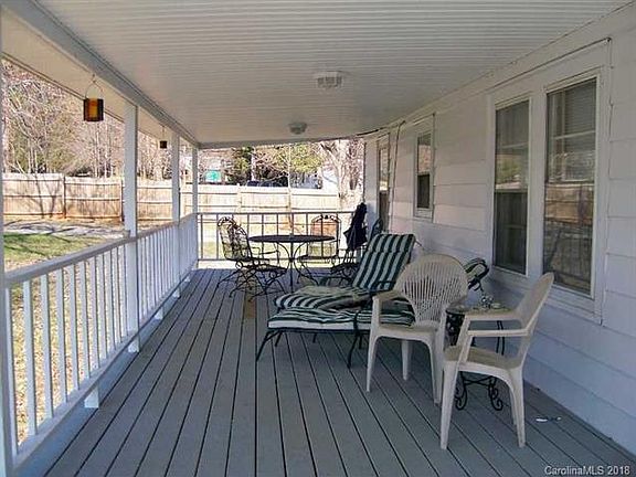 3rd image of 104 Hancock Ln