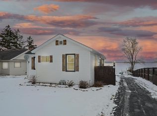 2225 Lakeshore DRIVE, Kansasville, WI 53139