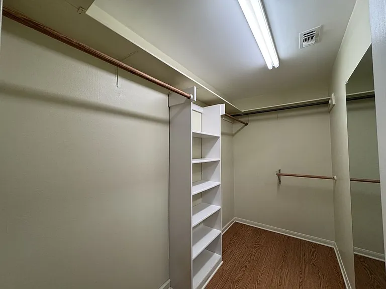 304 Ashland Crk — Photo 7
