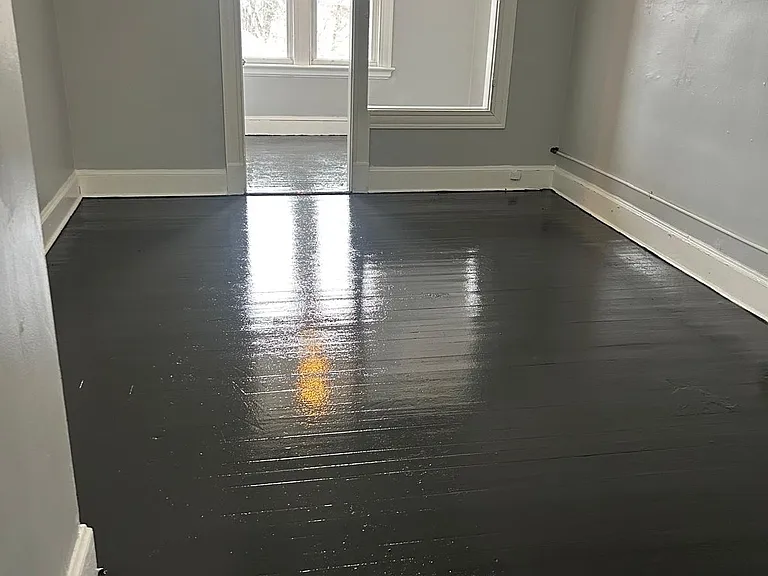 112 Shelley St #4 — Photo 1