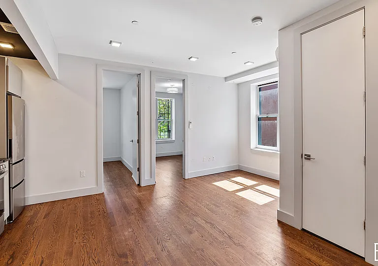311 Woodbine St #2A — Photo 7