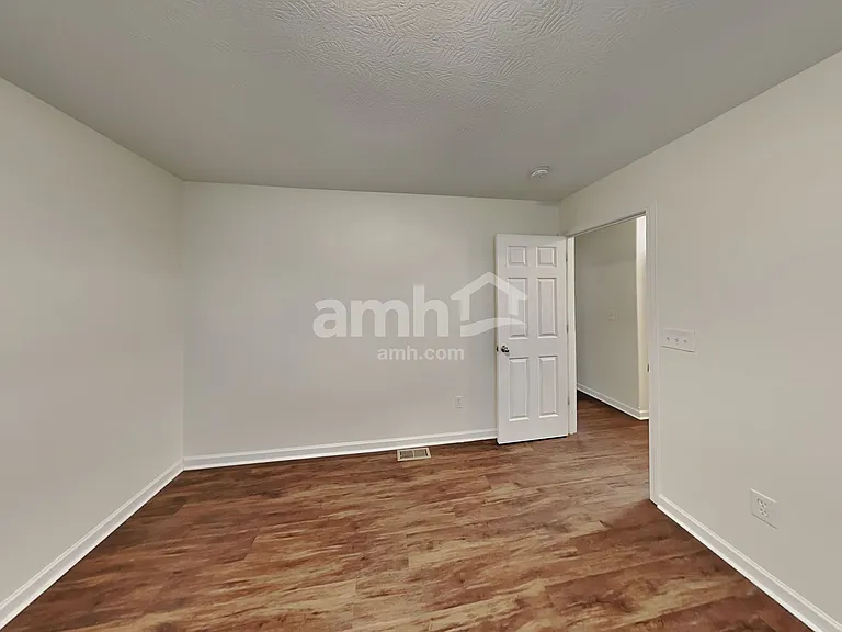 89 Henderson Ln — Photo 13
