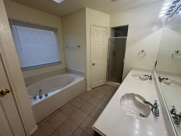 8728 Elbe Trl — Photo 12