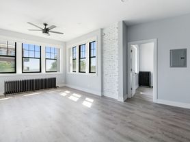 #7618 - The Villages of Eastlake