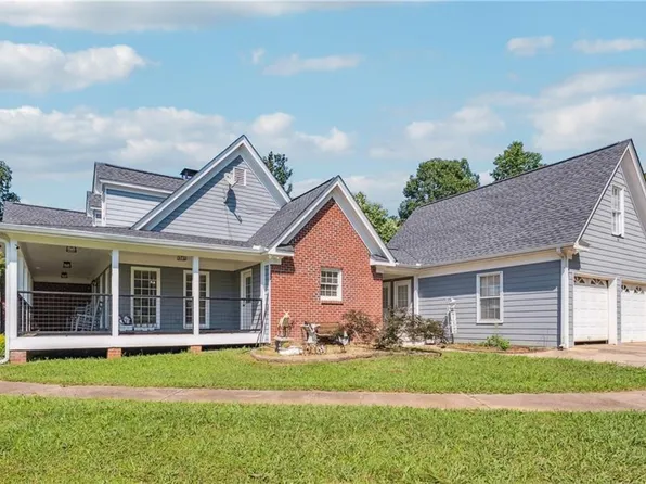 3975 McConnell Rd, Cumming, GA 30028