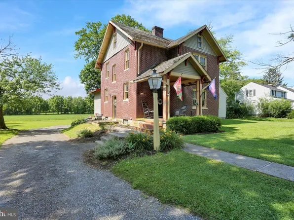 32 Kreider Ave, Lancaster, PA 17601