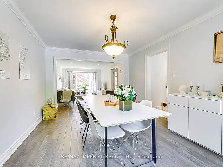 1511 Greenridge Cir — Photo 12
