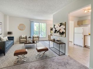 1313 13th Ave SW, Calgary, AB T3C 3S1