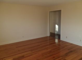 579 Center St #3C, Manchester, CT 06040