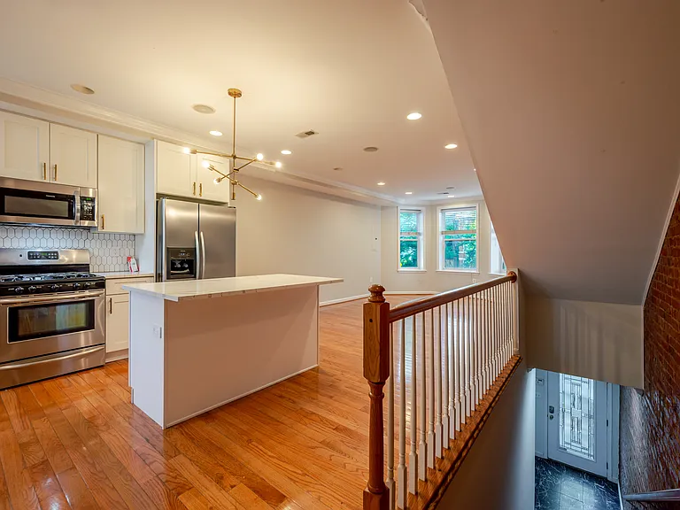 35 Rhode Island Ave NW #B — Photo 4