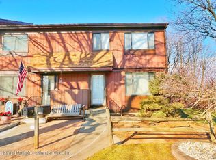 25 Bower Ct, Staten Island, NY
