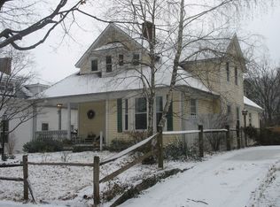 712 E Myrtle Ave, Johnson City, TN 37601