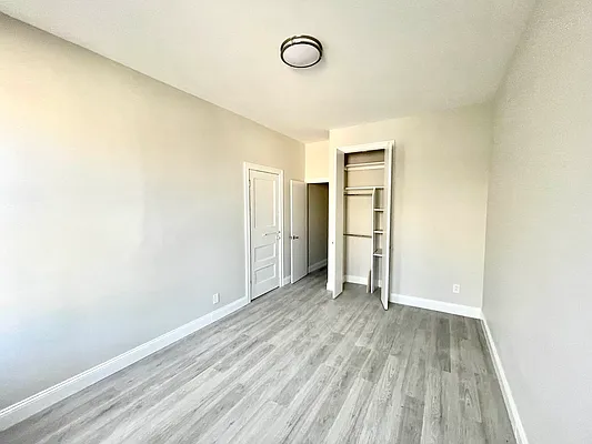 Rented by Pear NYC LLC | media 31