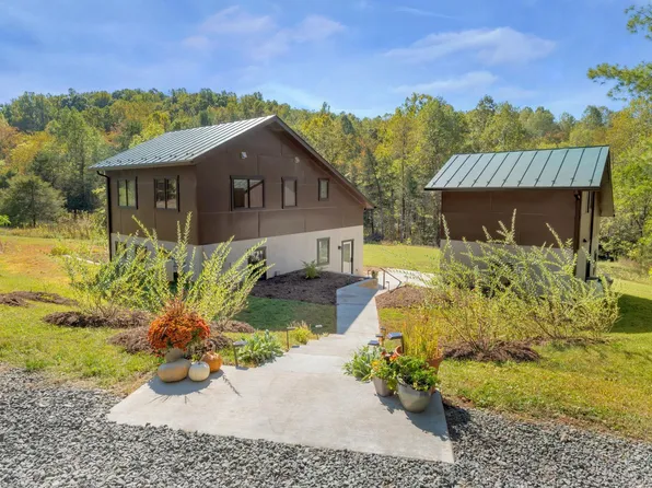 2424 Castle Rock Rd, Afton, VA 22920