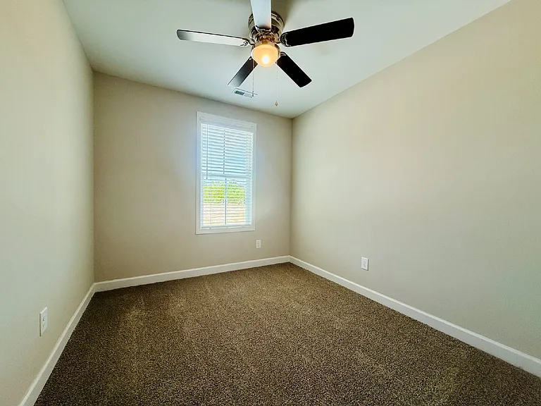 8107 King Rd — Photo 13