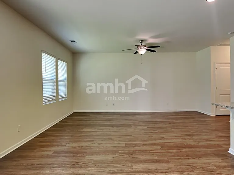 130 Orion Way — Photo 9