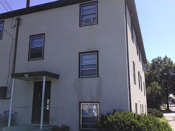 2nd image of 3501 Fremont Ave N APT B2