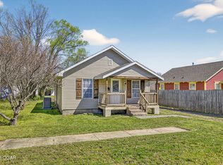 410 E 18th St, Baxter Springs, KS 66713