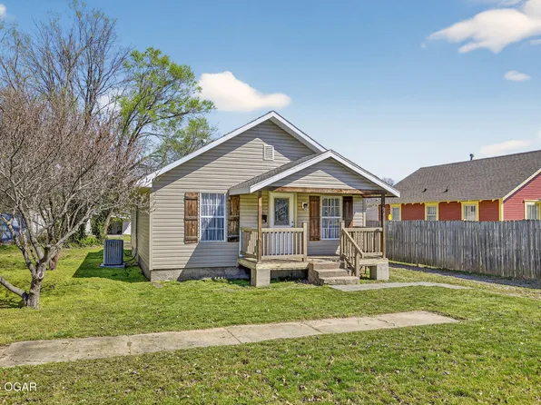 410 E 18th St, Baxter Springs, KS 66713