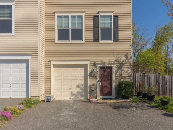 47 Rapidan Dr, Stafford, VA 22556