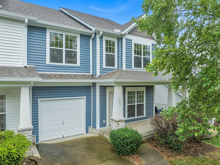 407 Normandy Cir — Photo 6