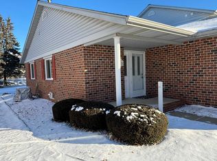 12 Wilshire Dr, Frankenmuth, MI 48734