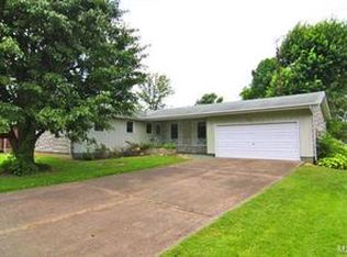 605 Hubbard Dr, Chaffee, MO 63740