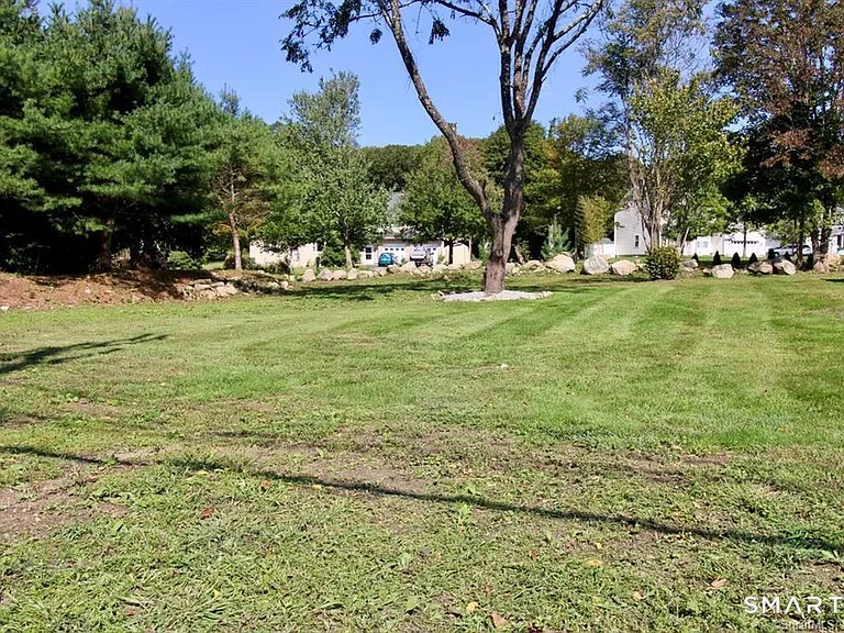 525 Boston Post Rd #1 — Photo 22