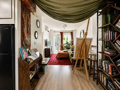 952 Bedford Ave Photo 1