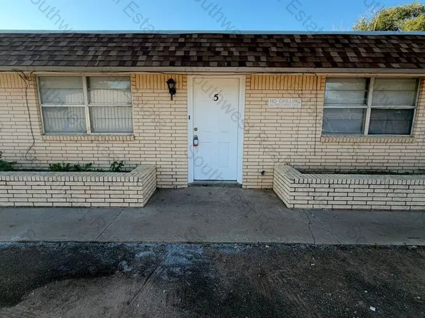 1000 Fairmont Ct APT 5, Clovis, NM 88101