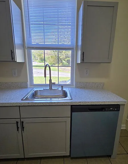225 Pemberton Rd #2B — Photo 4