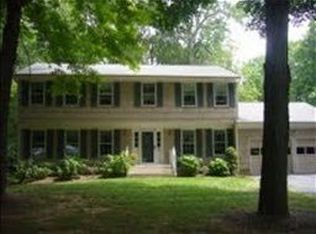 62 Hillside Rd, Chester, NJ 07930