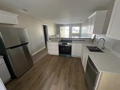 5 E Fairmont Ave #A Photo 1