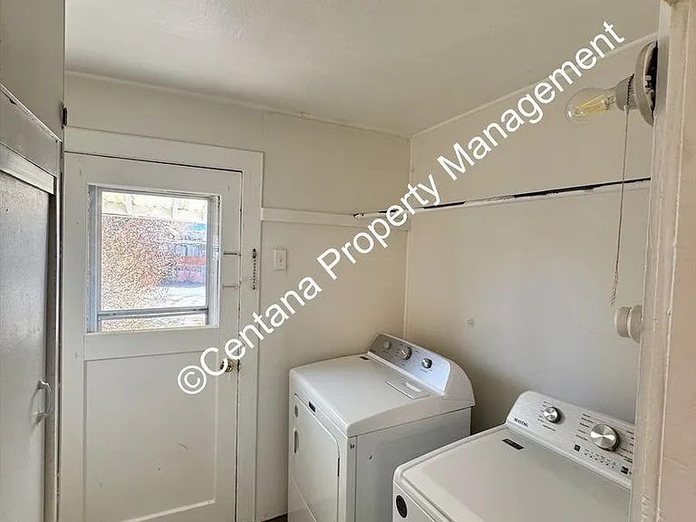 854 Main — Photo 7