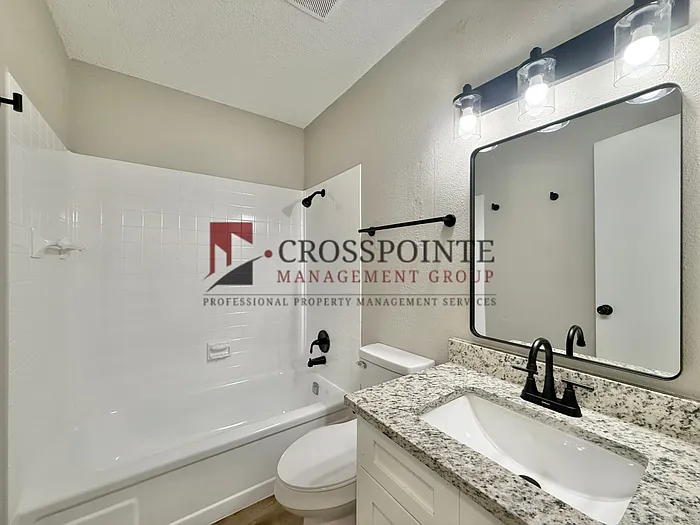 715 S Porter Ave — Photo 10