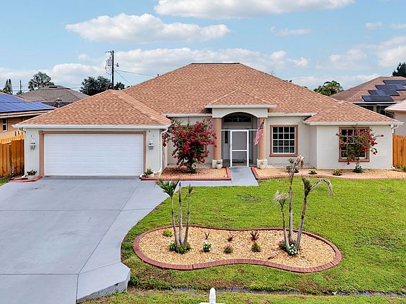 2nd image of 611 SW Saragossa Avenue