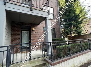 1420 NW 20th Ave APT 101, Portland, OR 97209