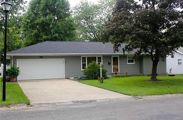 1st image of 1308 Killarney Dr