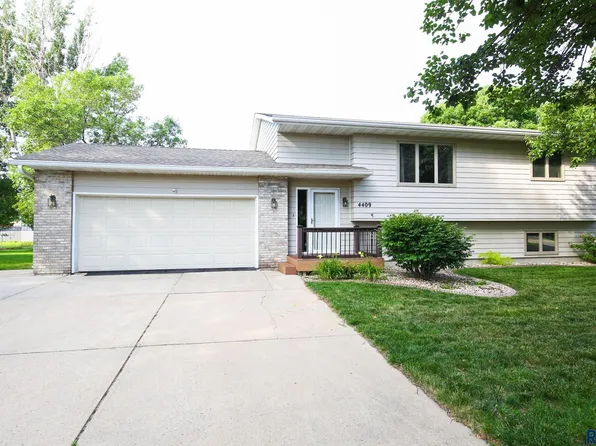 4409 E 36th St, Sioux Falls, SD 57103