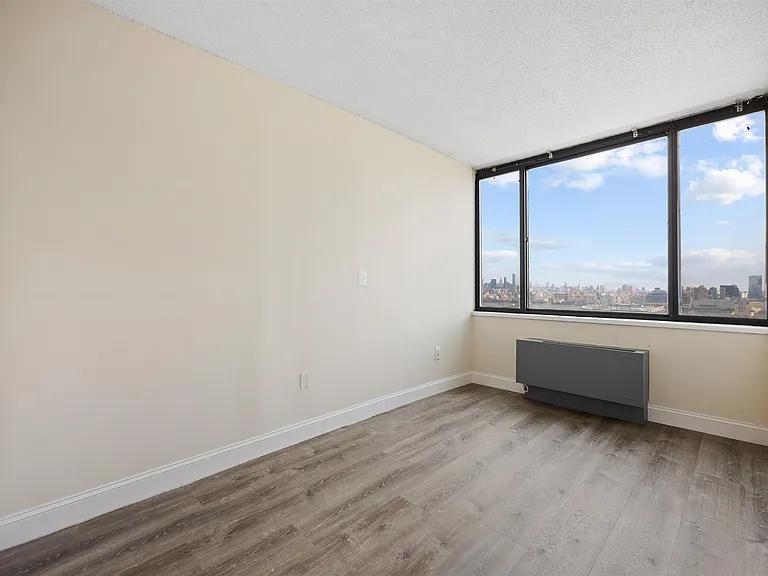 45 River Dr S #3002 — Photo 17