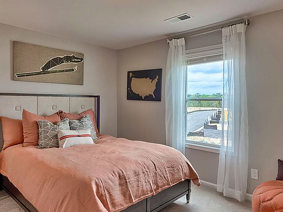 5th image of 552 Bee Balm Dr