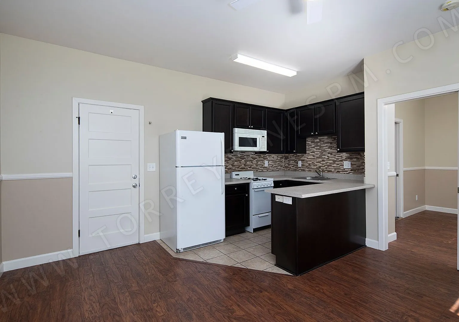 3970 Goldfinch St. — Photo 3