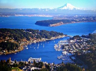 7508 Hill Ave APT 3, Gig Harbor, WA 98335