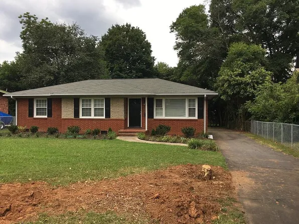 1536 Emerywood Dr, Charlotte, NC 28210