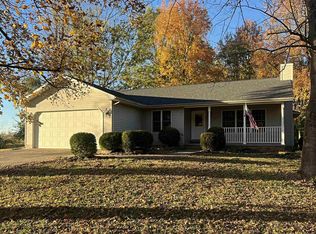 158 W 300 S, Washington, IN 47501