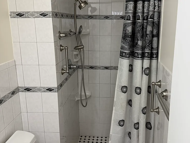 4741 Bloomfield Dr — Photo 14