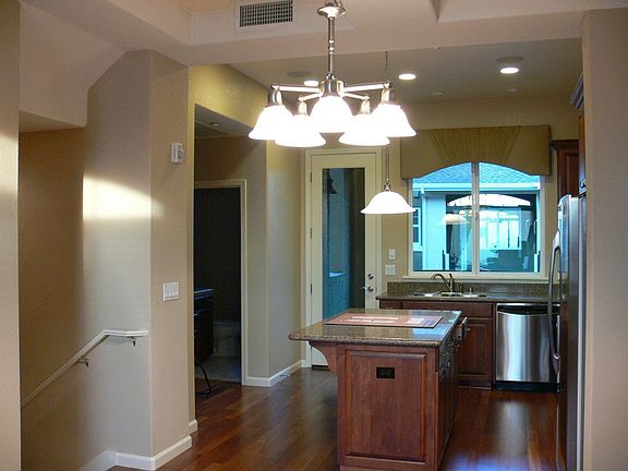 Kitchen / Dining